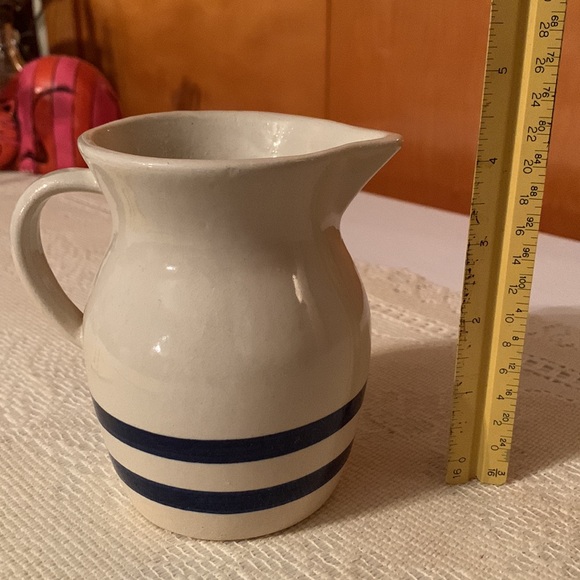 Robinson Ransbottom pottery pitcher - Picture 2 of 4